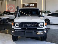 تويوتا لاند كروزر 70 بيك اب